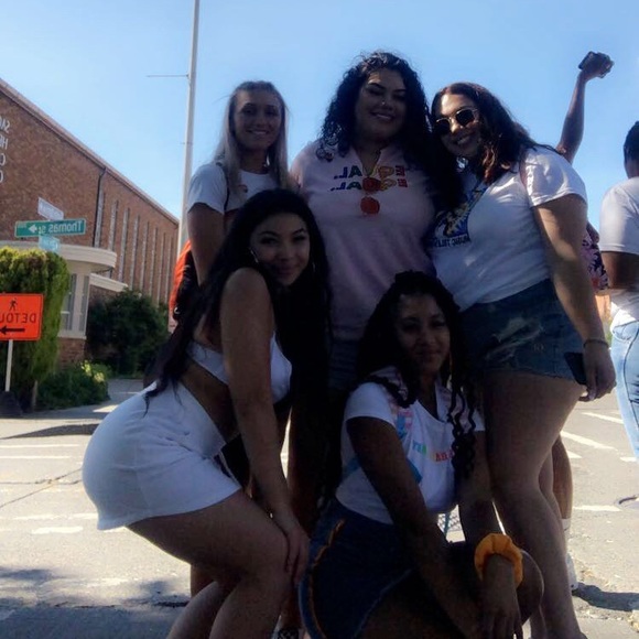 Meet your buyer/seller: - Picture 3 of 9